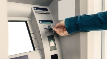 تعرف على عمولة السحب من ماكينات ATM لغير العملاء في البنك لأهم البنوك  الموجودين في مصر