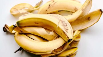 «ضاع عمرنا واحنا بنرميها»… تعرف على فوائد قشر الموز المذهلة… هتندم لو معرفتهاش!!