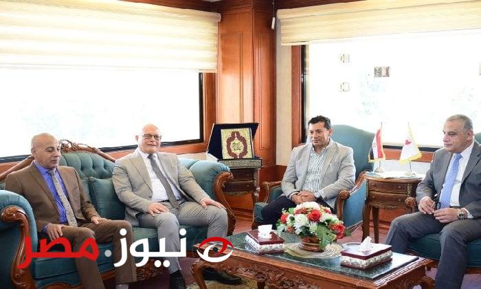 استقبال وزير الشباب والرياضة من قبل محافظ سوهاج في ديوان عام المحافظة