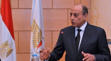 وزير الطيران المدني يرحب بإنشاء معرض مصر الدولي للطيران و الفضاء بمطار العلمين.